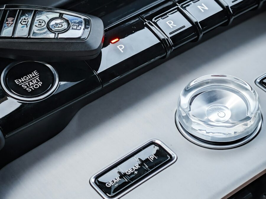 Keyless Go i Keyless Entry: co to jest i jak działa system bezkluczykowy